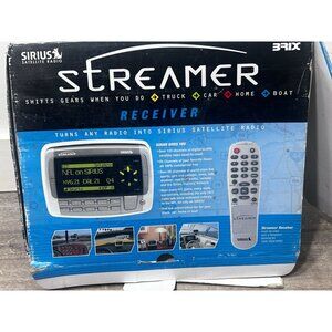 Sirius Satellite Radio Car Truck Streamer With Remote and Batteries Radio